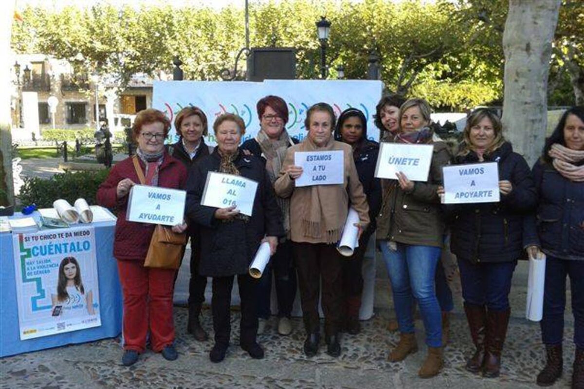 photocall calera y chozas contra la violencia de genero