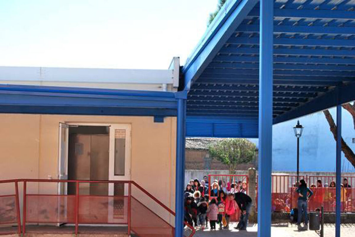 obras mejoras colegio santisimo cristo de chozas