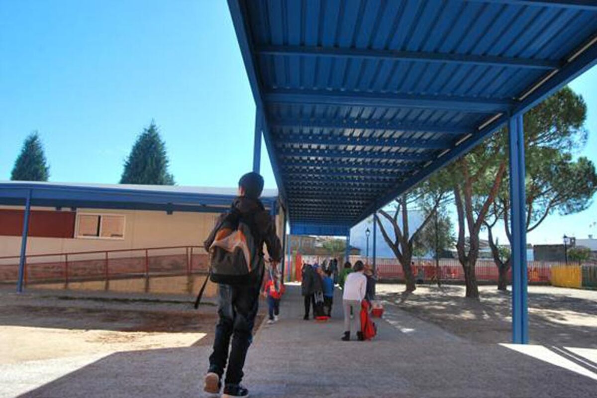 obras mejoras colegio santisimo cristo de chozas