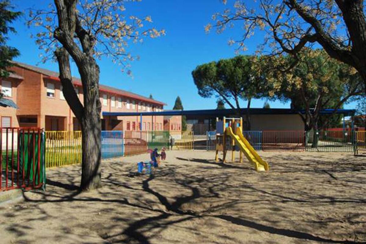 obras mejoras colegio santisimo cristo de chozas