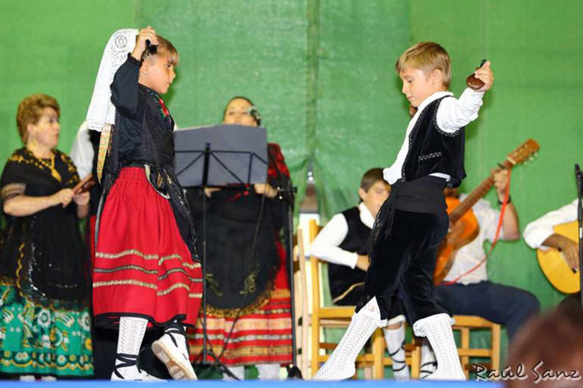 primer certamen bailes regionales en calera