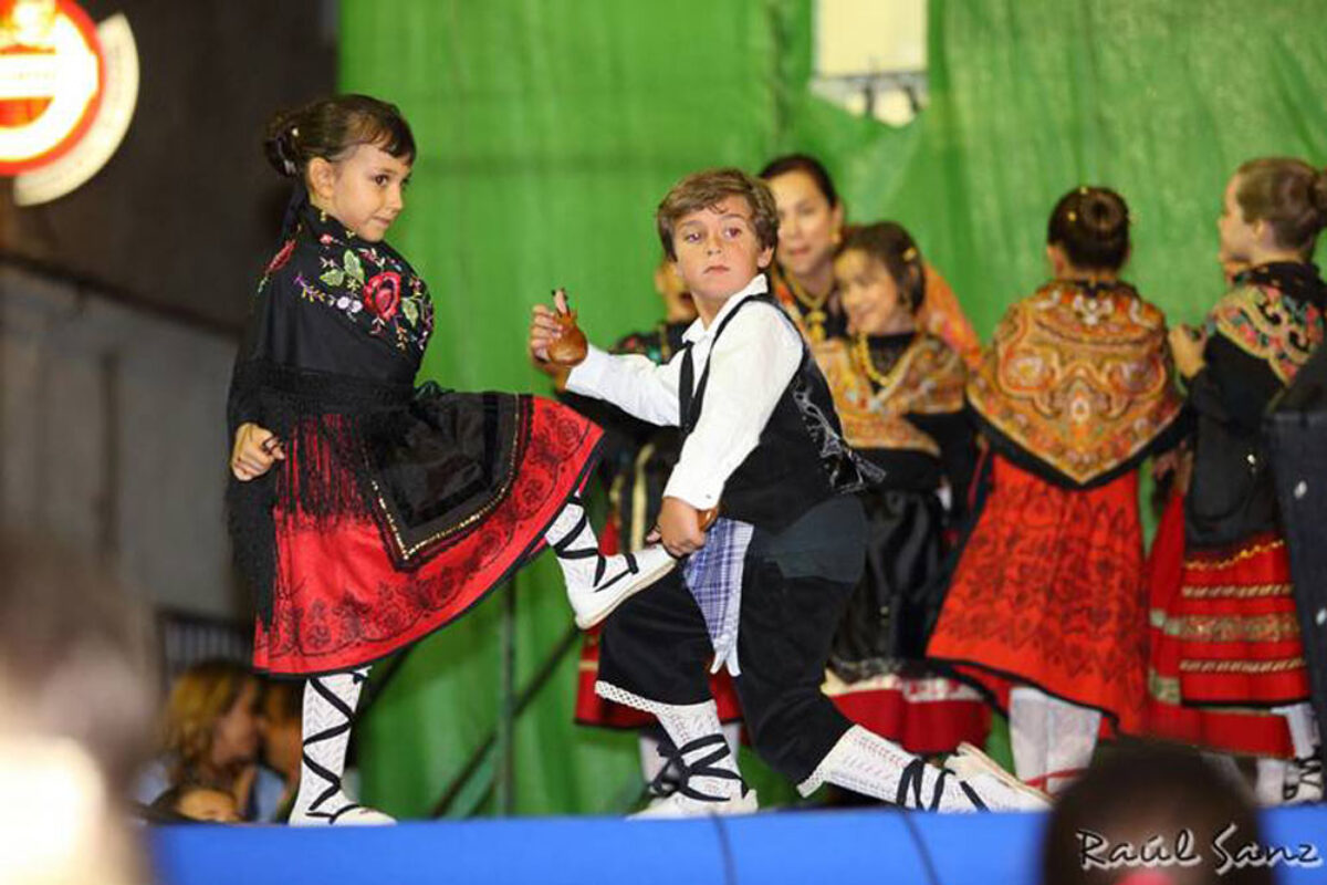 primer certamen bailes regionales en calera